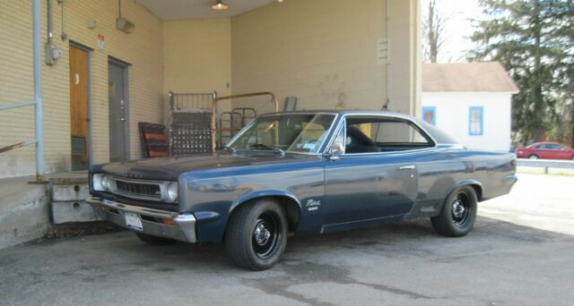 Plymouth Road Runner 1968 image number 2