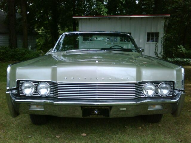 Lincoln Continental 1966 image number 1