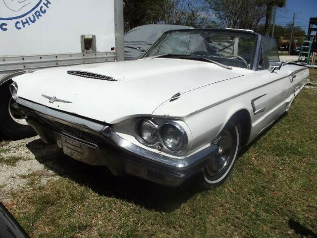 Ford Thunderbird 1965 image number 11