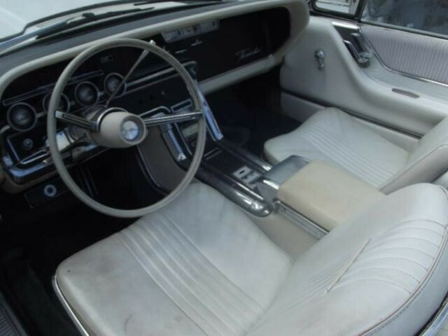 Ford Thunderbird 1965 image number 5