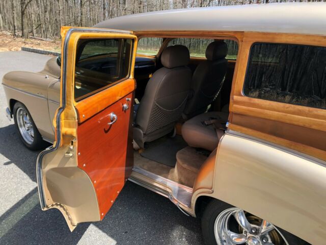 Chevrolet Tin Woodie Wagon 1950 image number 15