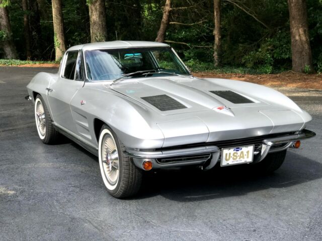 Chevrolet Corvette 1963 image number 24