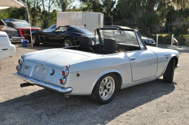 Datsun 2000 Roadster 1969 image number 30