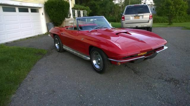 Chevrolet Corvette 1963 image number 32