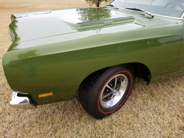 Plymouth Road Runner 1969 image number 1