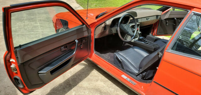 Porsche 924 1977 image number 26