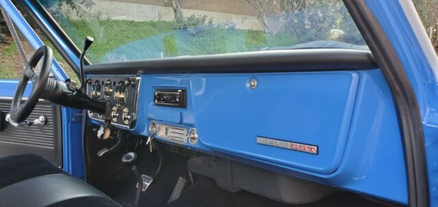 Chevrolet C/K Pickup 1500 1972 image number 35