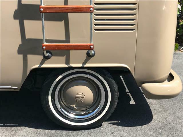 Volkswagen Bus/Vanagon 1974 image number 19