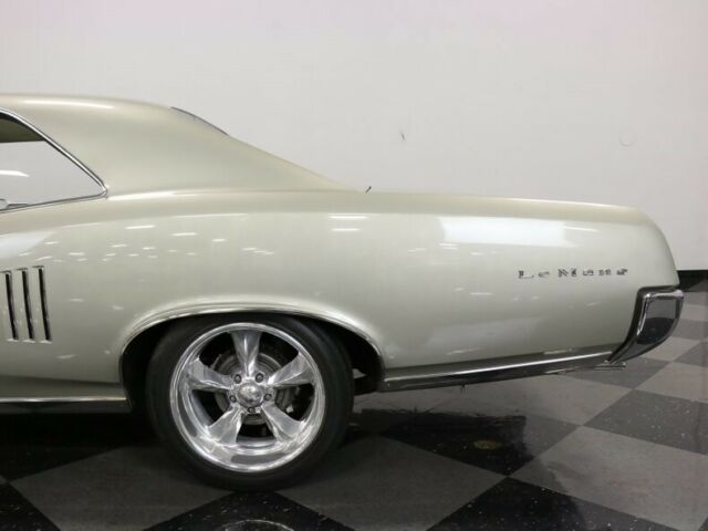 Pontiac Le Mans 1967 image number 14