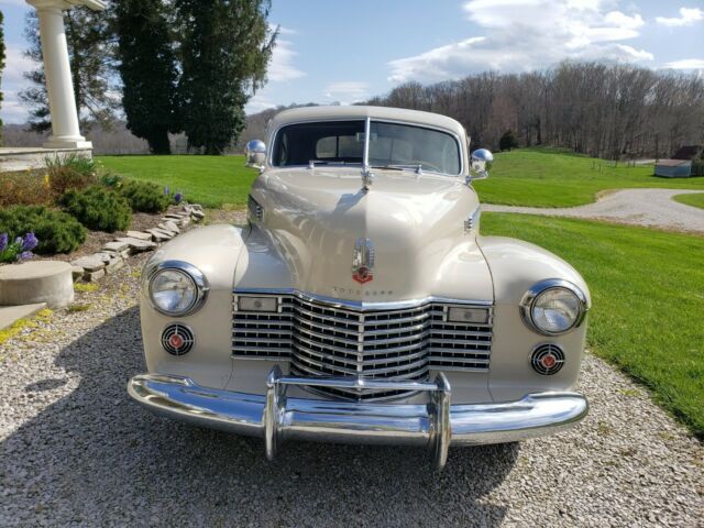 Cadillac Series 62 1941 image number 1