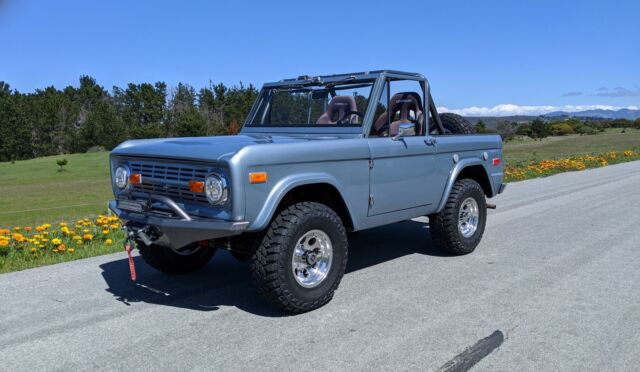 Ford Bronco 1973 image number 0