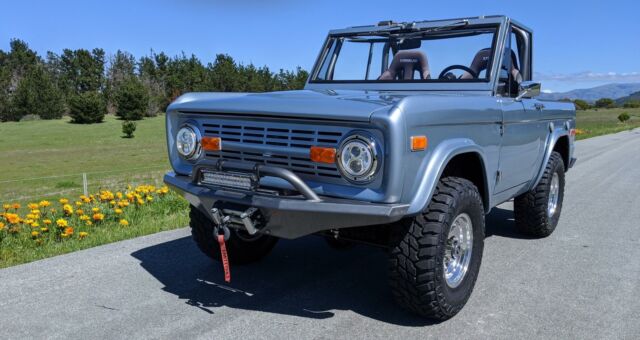 Ford Bronco 1973 image number 1