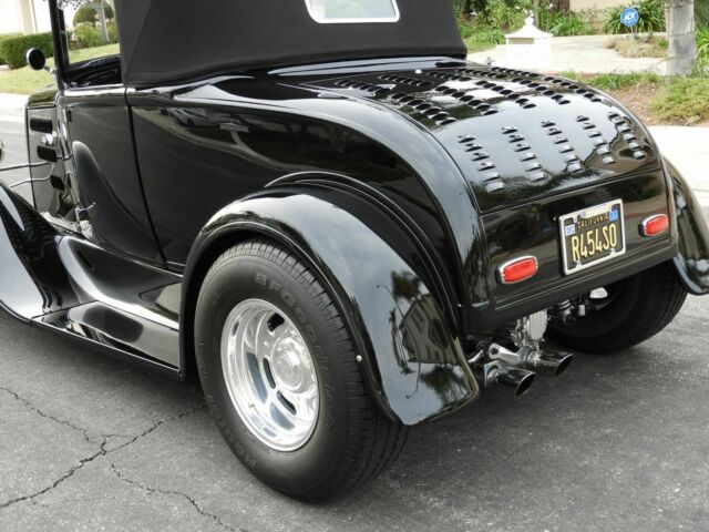 Ford Roadster 1930 image number 4