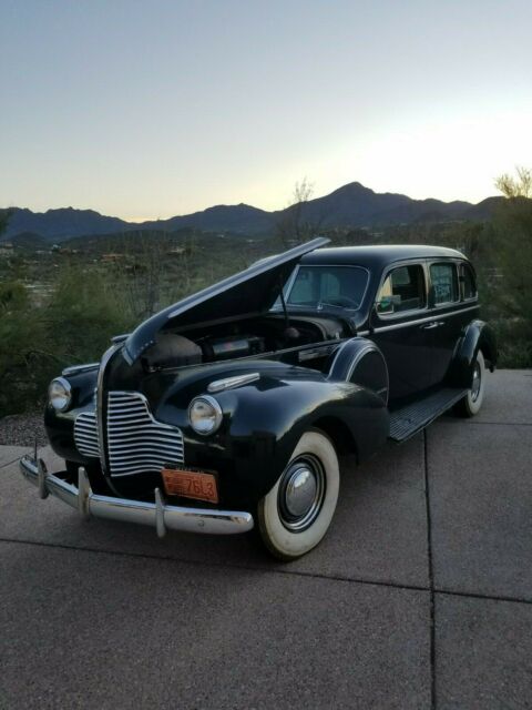 Buick 90L 1940 image number 2