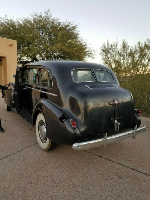 Buick 90L 1940 image number 36