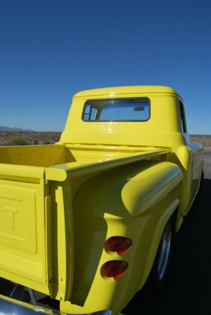 Chevrolet Pickup 1955 image number 16