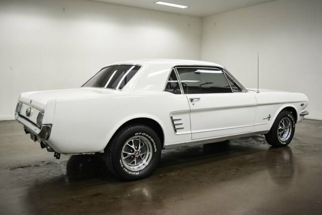 Ford Mustang 1966 image number 6