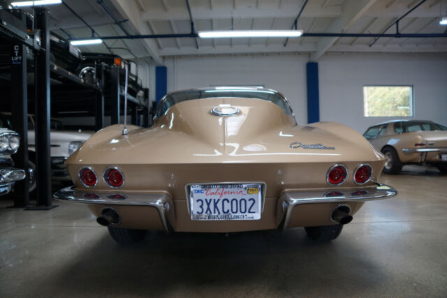 Chevrolet Corvette 327/300HP V8 Coupe 1964 image number 12