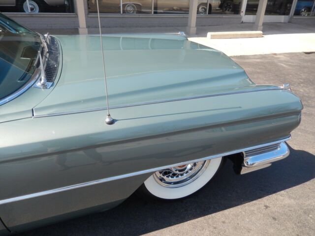 Cadillac DeVille 1964 image number 24