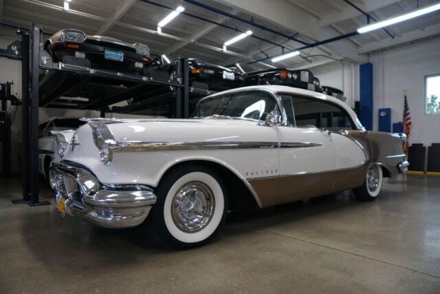 Oldsmobile 98 4 Dr Holiday Hardtop 1956 image number 4