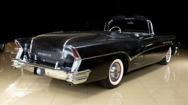 Buick Roadmaster 1956 image number 25