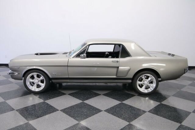 Ford Mustang 1965 image number 2