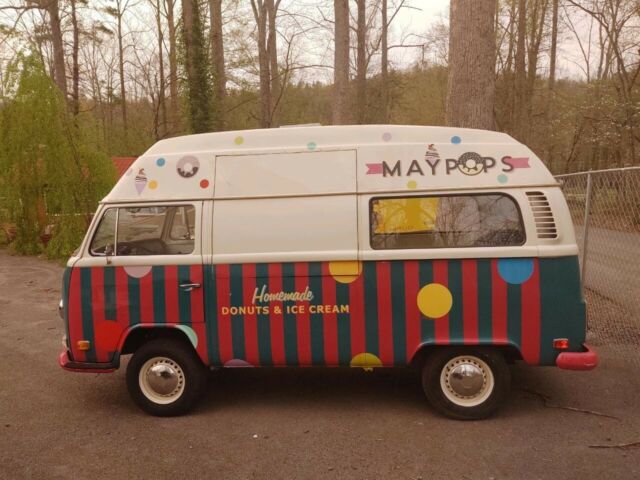 Volkswagen Vanagon 1972 image number 2