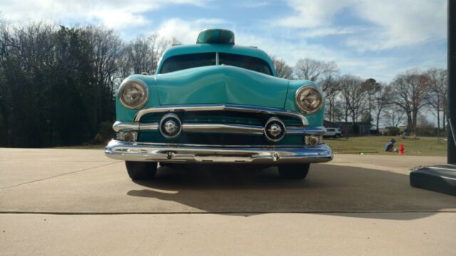 Ford Country Squire 1951 image number 5