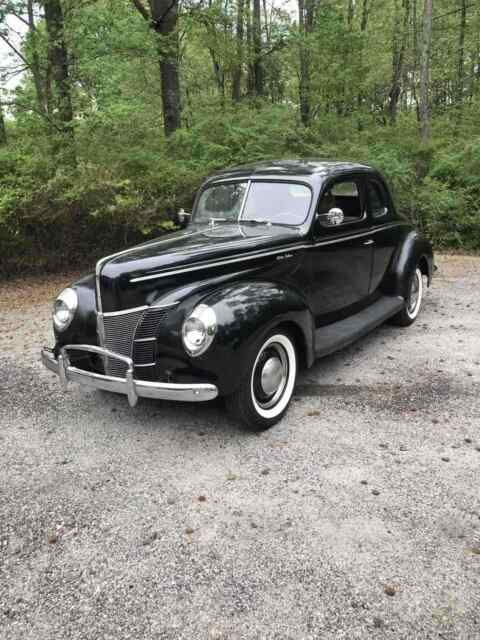 Ford Coupe 1940 image number 0