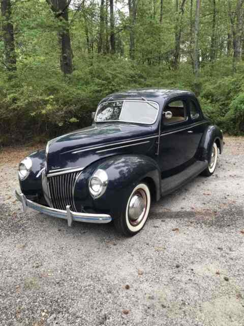 Ford Coupe 1939 image number 0