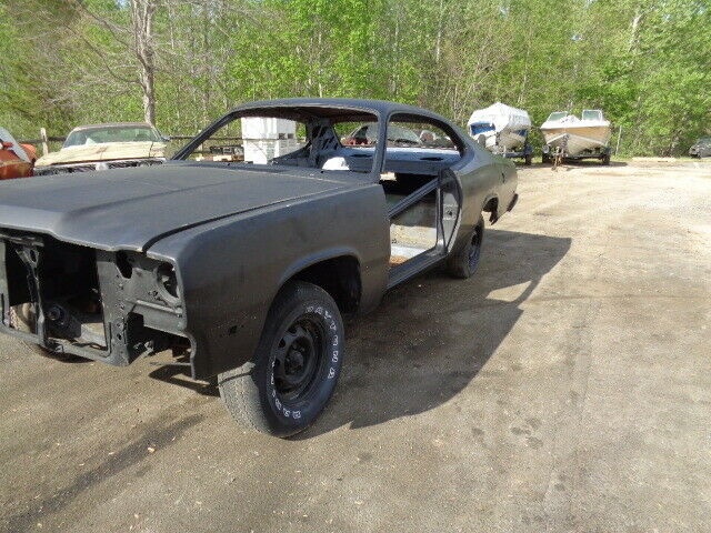 Plymouth Duster 1974 image number 1