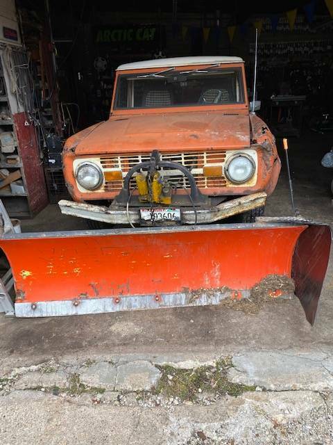 Ford Bronco 1973 image number 10