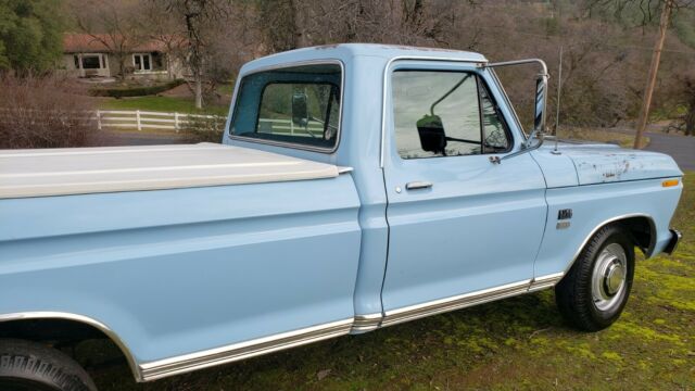 Ford F-250 1974 image number 23