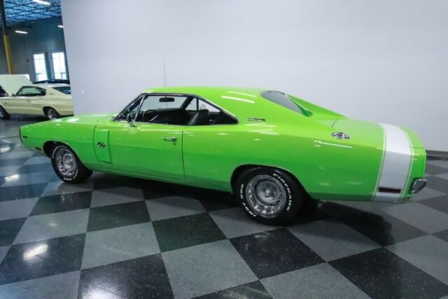 Dodge Charger 1970 image number 32