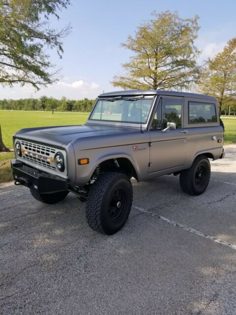 Ford Bronco 1974 image number 4