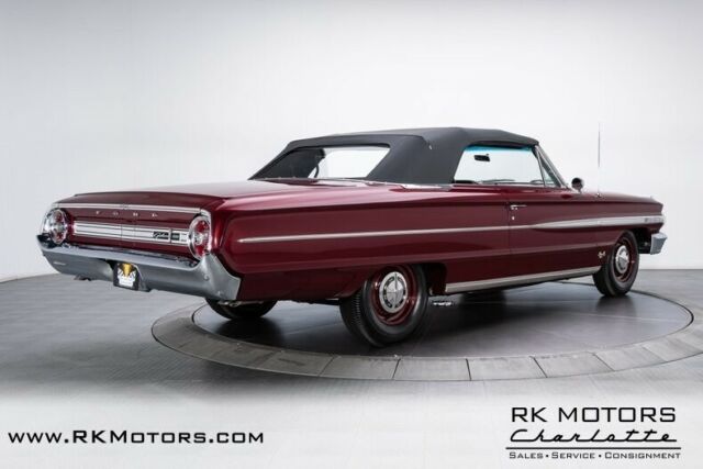 Ford Galaxie 1964 image number 1