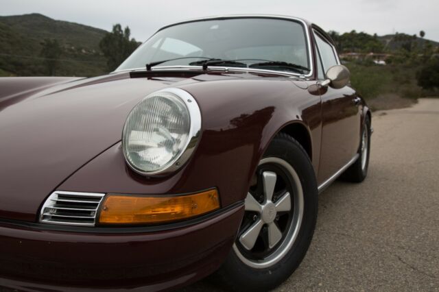 Porsche 911 1971 image number 33