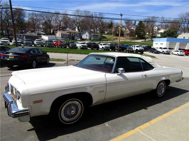 Oldsmobile Eighty-Eight 1975 image number 33