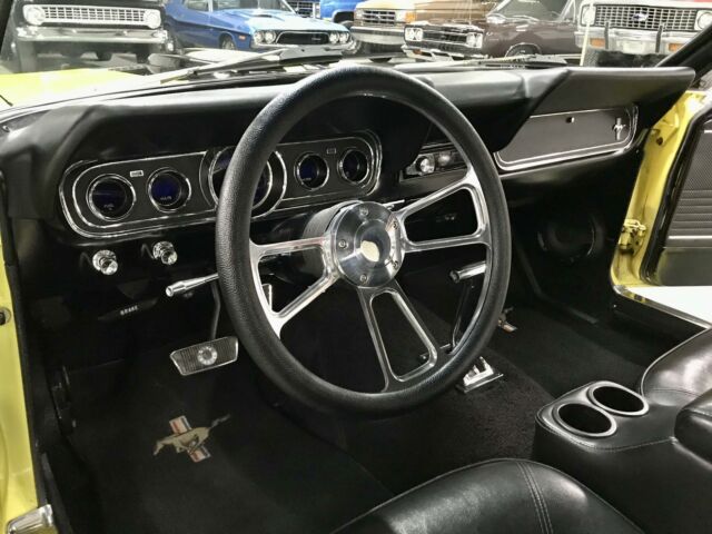 Ford Mustang 1966 image number 37