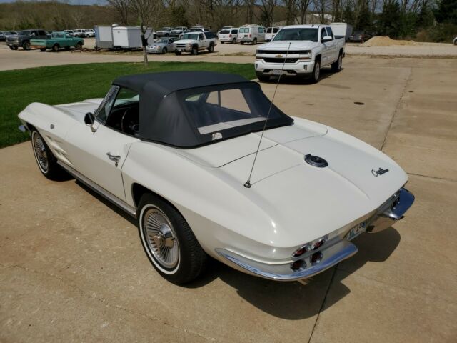 Chevrolet Corvette 1964 image number 10