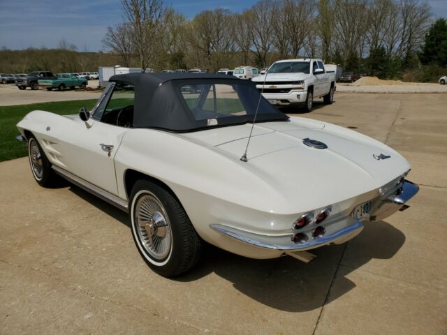 Chevrolet Corvette 1964 image number 33