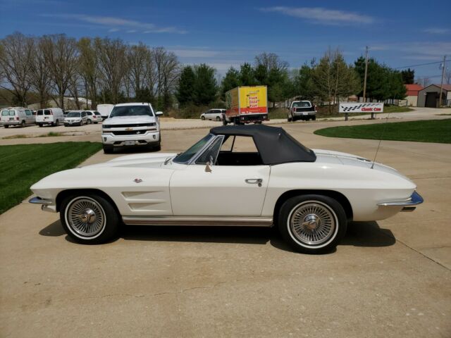 Chevrolet Corvette 1964 image number 36