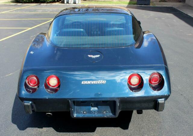 Chevrolet Corvette 1979 image number 30