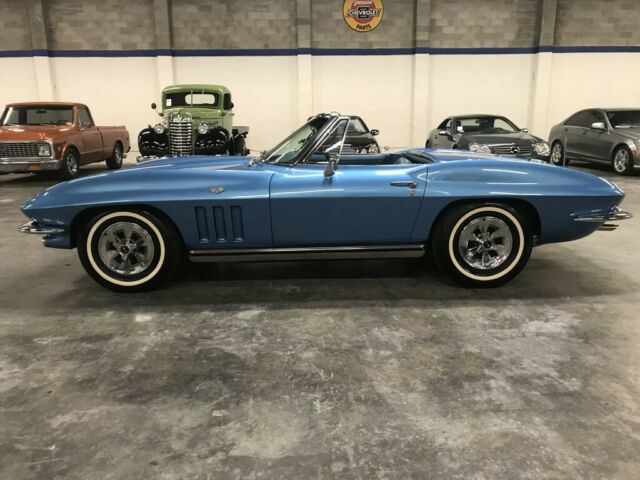 Chevrolet Corvette 1965 image number 1