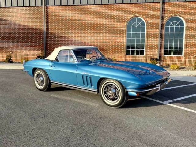 Chevrolet Corvette 1965 image number 0