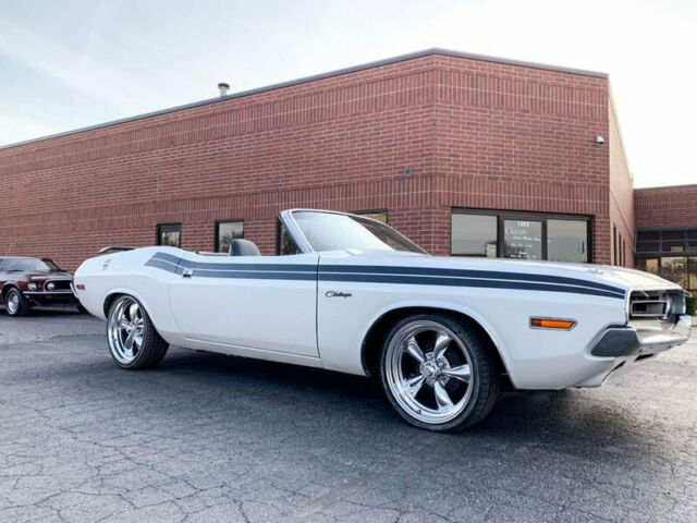 Dodge Challenger 1971 image number 18