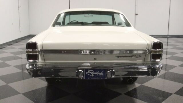 Ford Fairlane 1967 image number 11