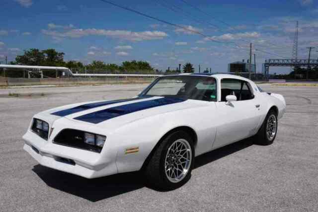 Pontiac Firebird Formula 1978 image number 15