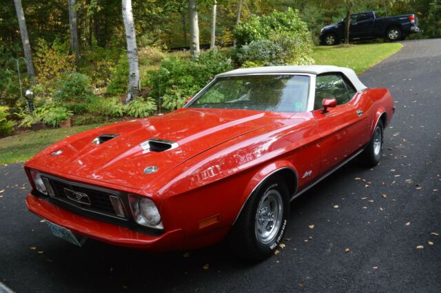 Ford Mustang 1973 image number 0