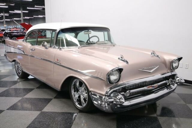 Chevrolet Bel Air/150/210 1957 image number 17